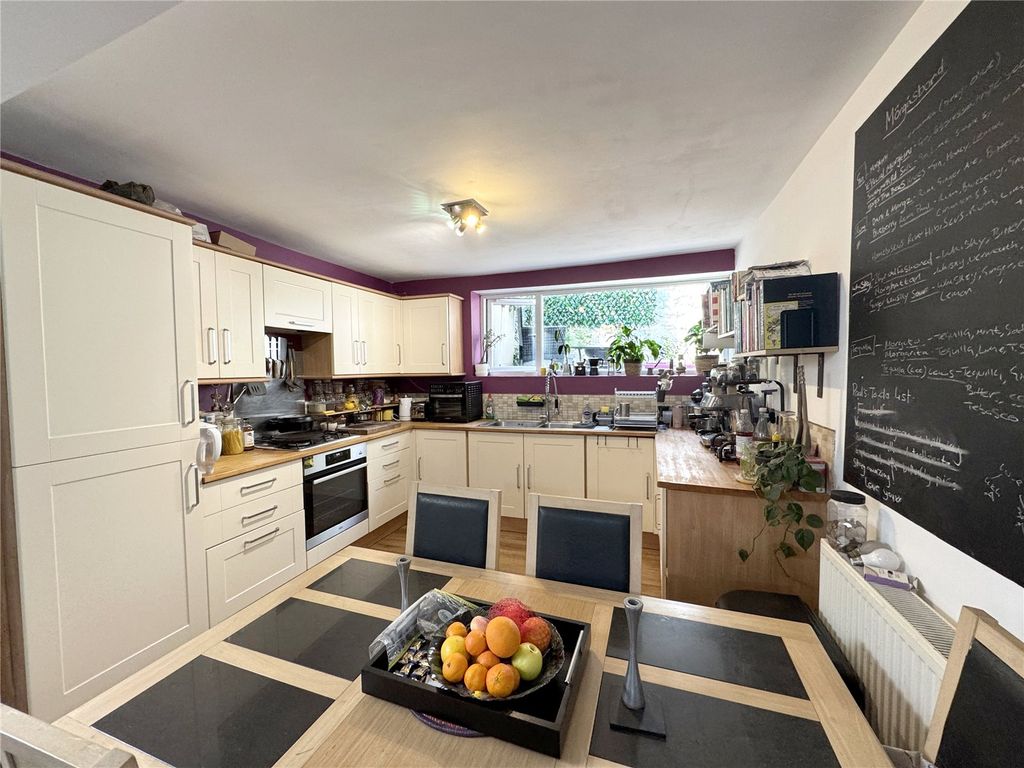 Additional image 6 of 2 bed flat for saleSouthpark, Tywardreath PL24