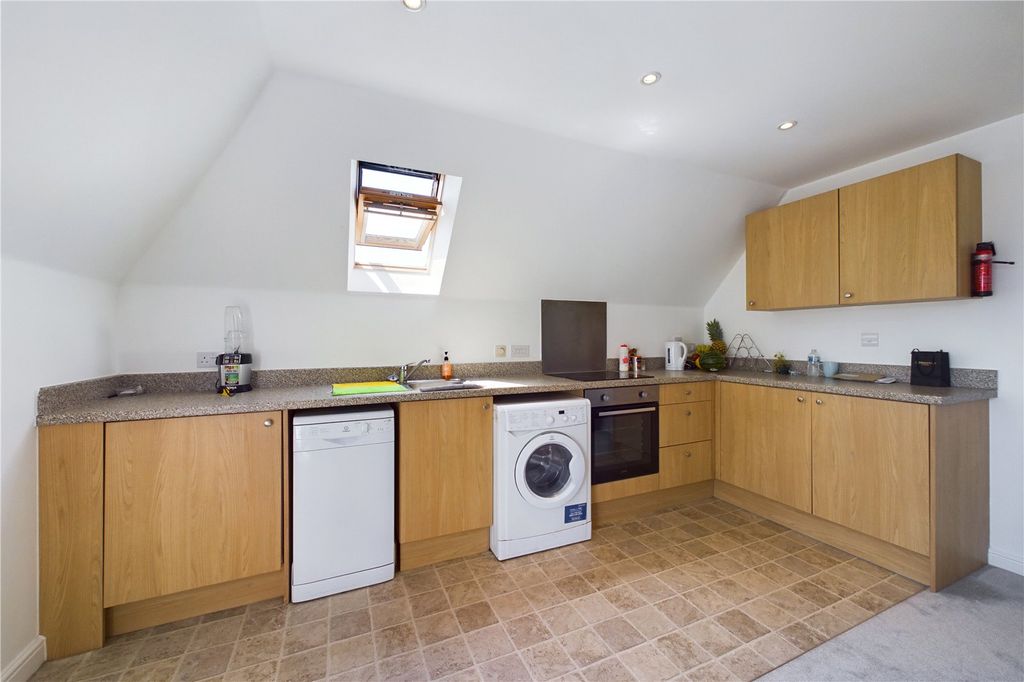 Property photo 3 of 7 Picture No. 05