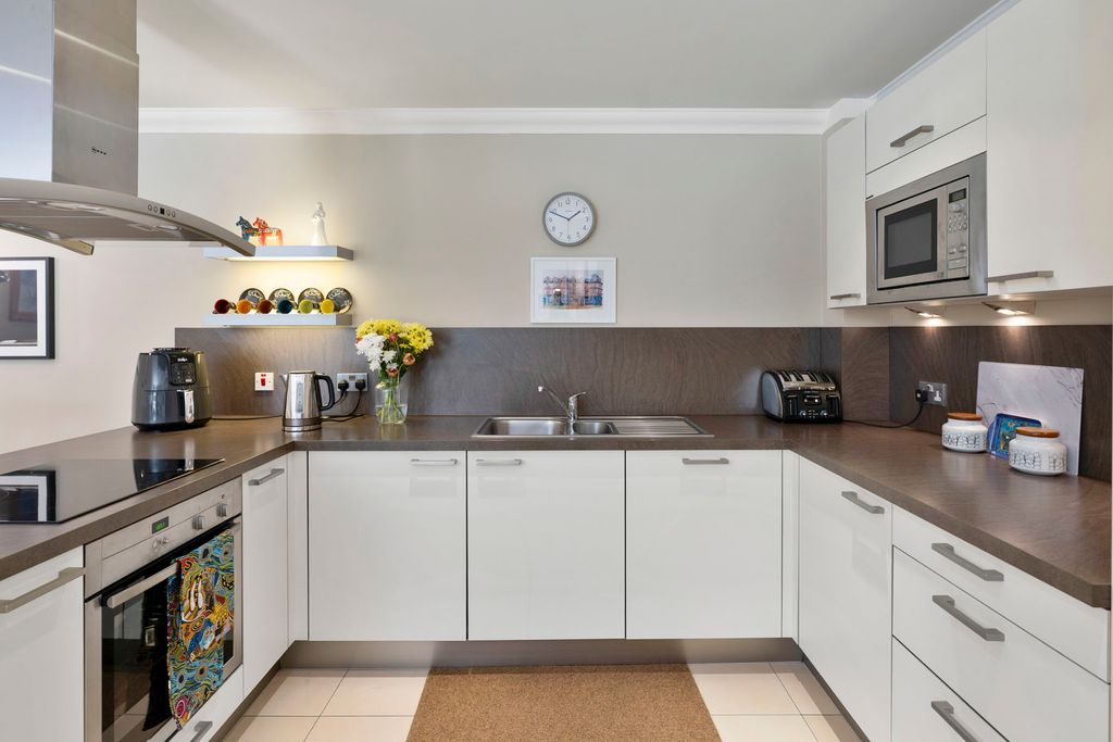 Additional image 8 of 1 bed flat for sale26 Hamilton Court, Cromwell Road, North Berwick EH39