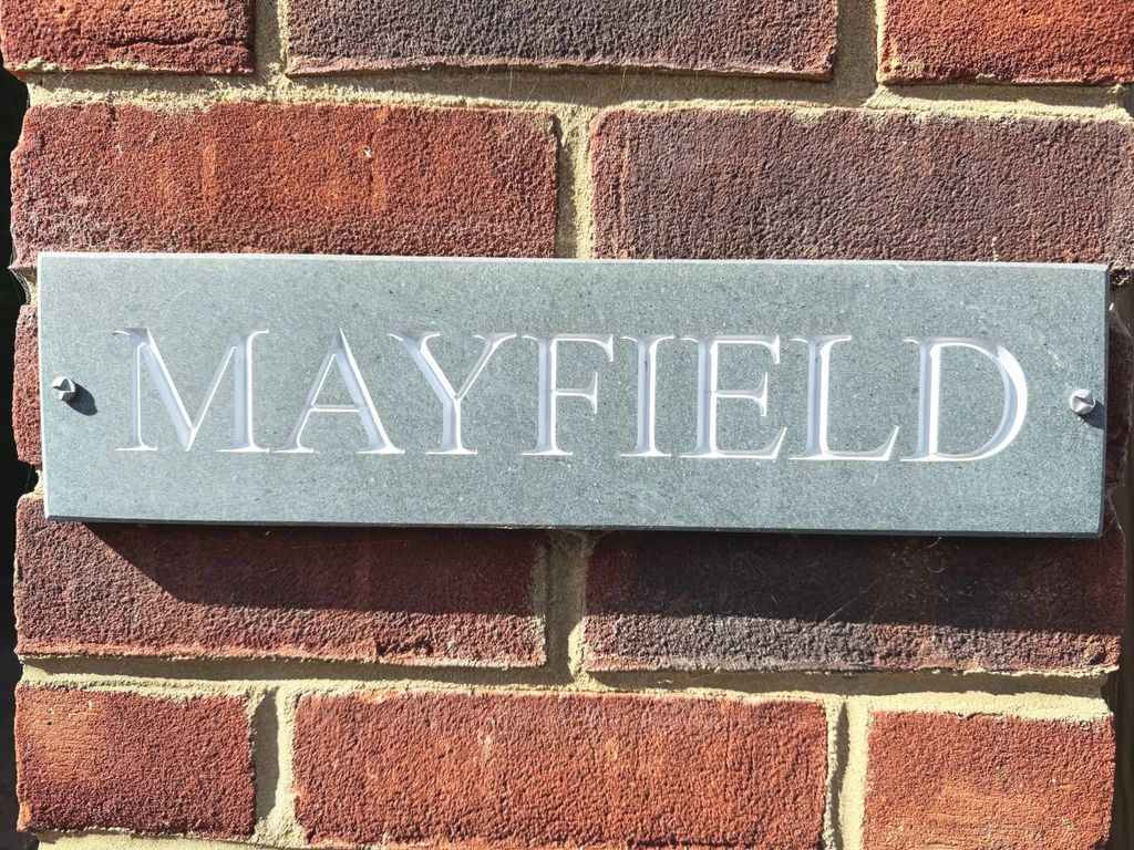 Property photo 2 of 23 Sign