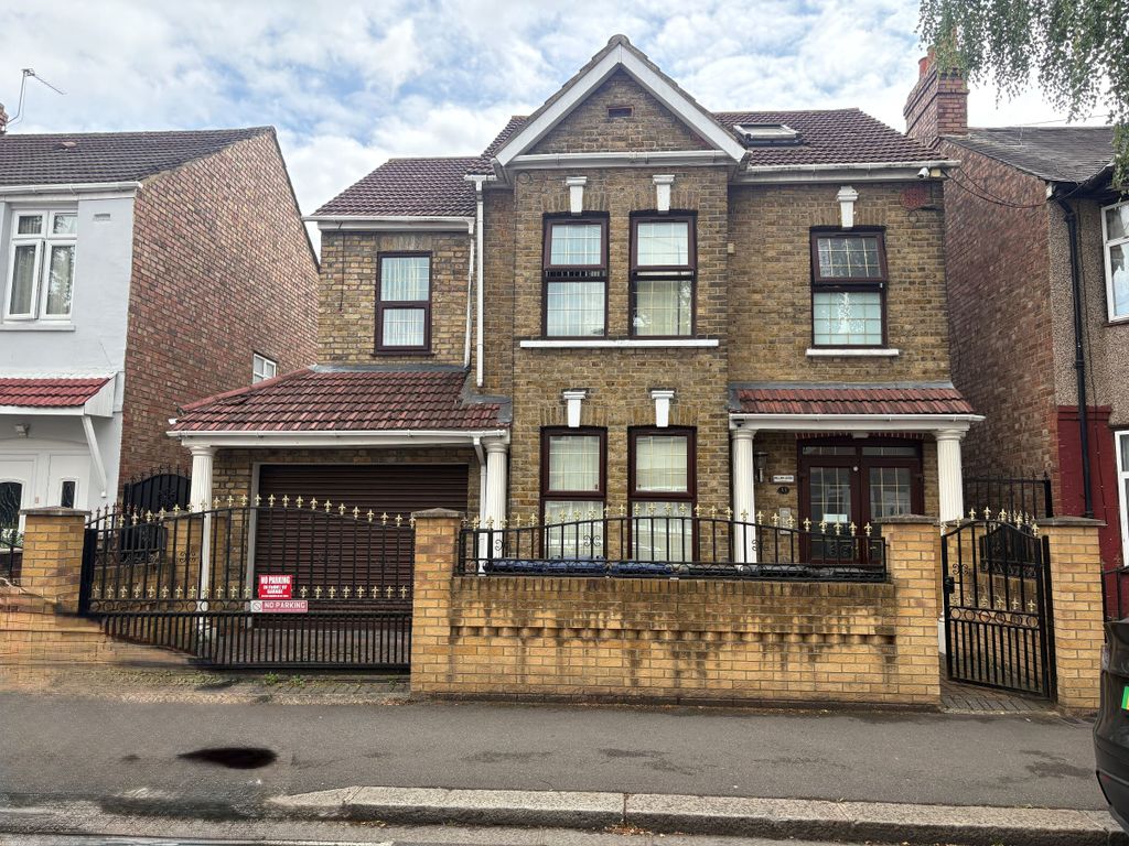 Property photo 1 of 1