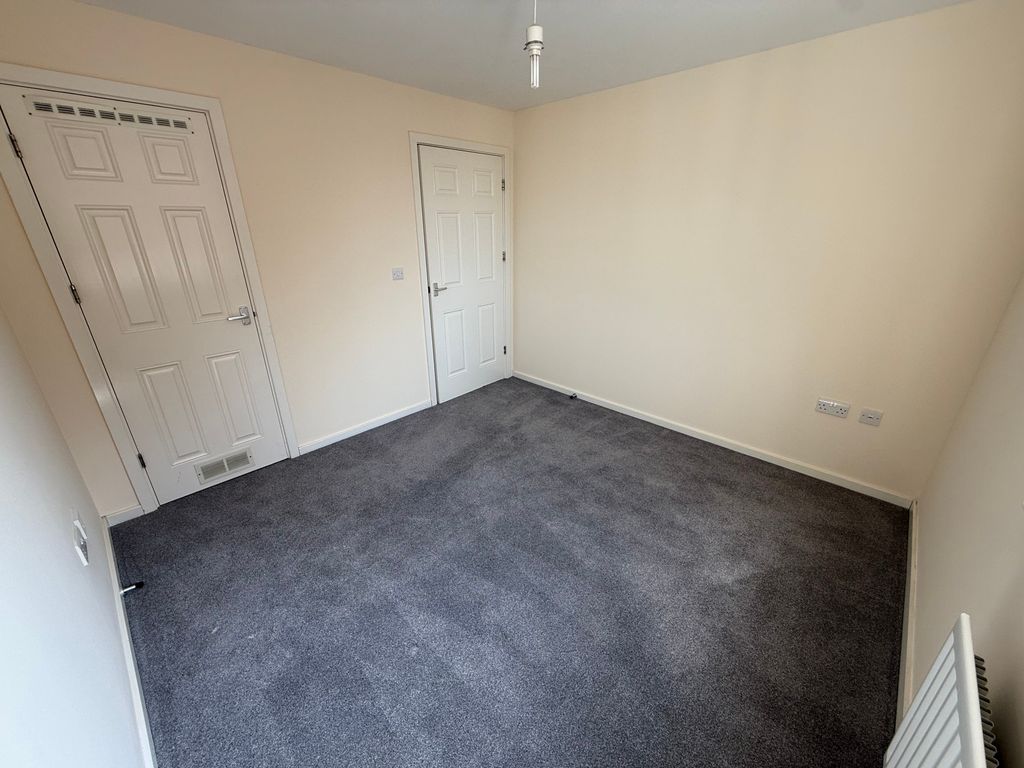 Property photo 3 of 7 Image