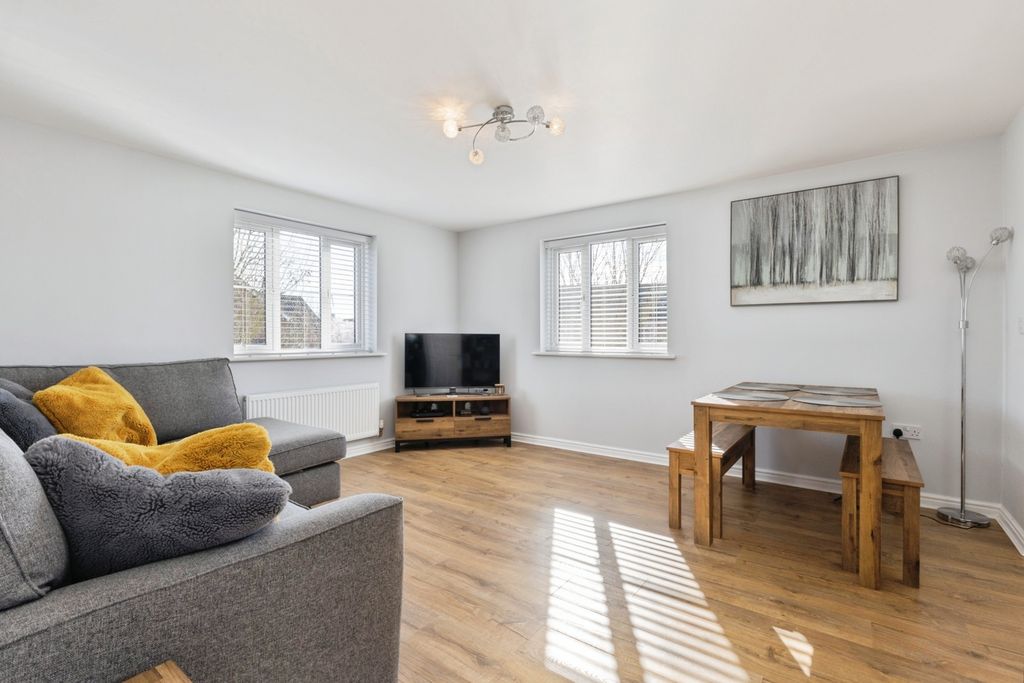 Property photo 3 of 14 Pbox-Img.Jpg