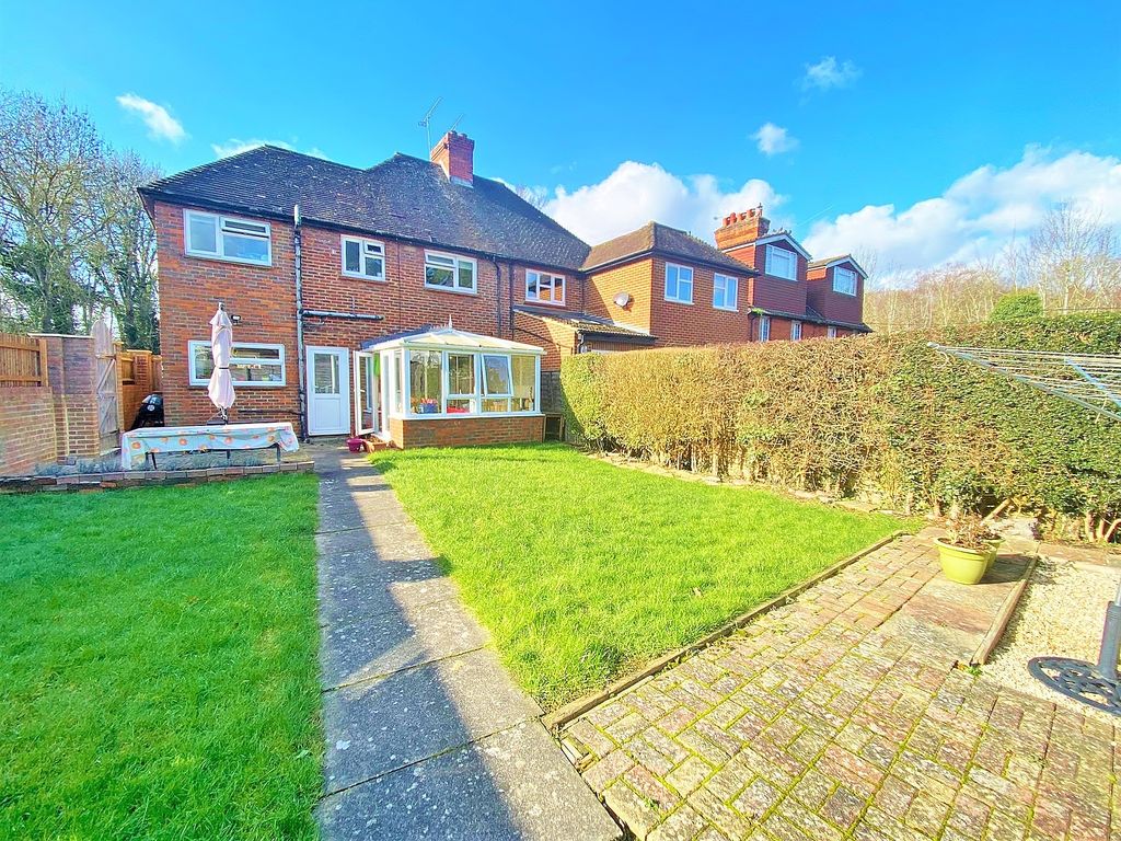 Property photo 1 of 10 Photo 01