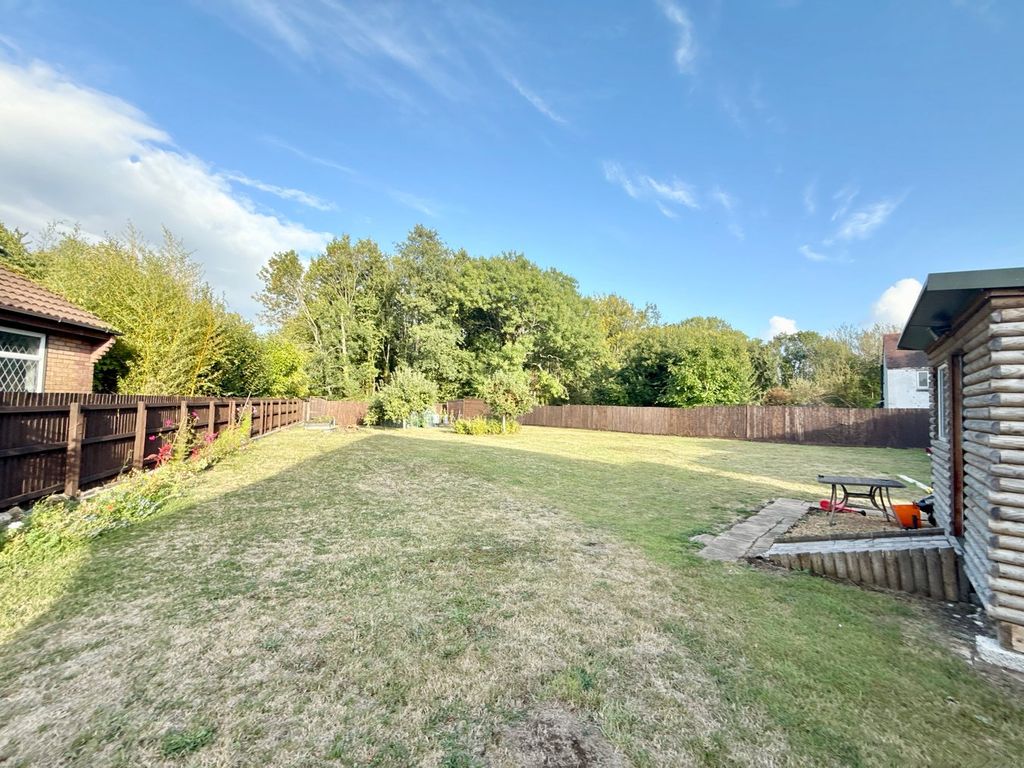 Property photo 2 of 21