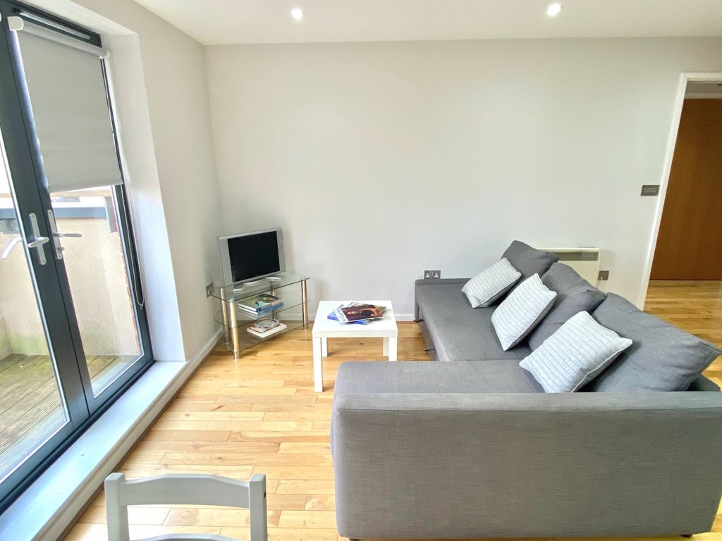 Property photo 3 of 15 Ac19 Sofa