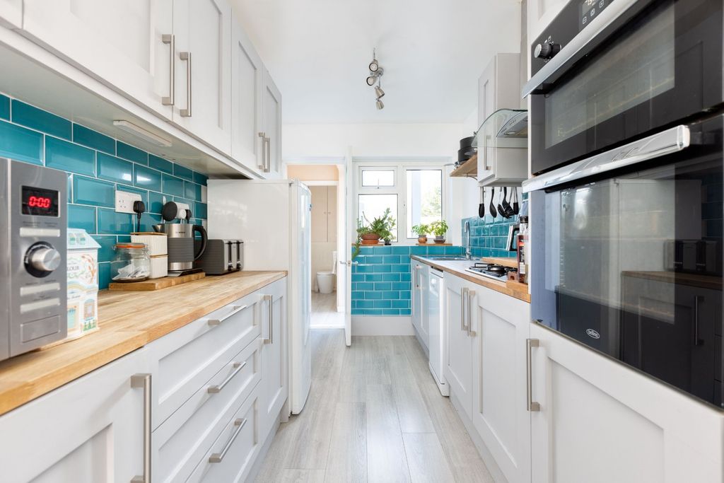 Property photo 3 of 18 Picture No. 42