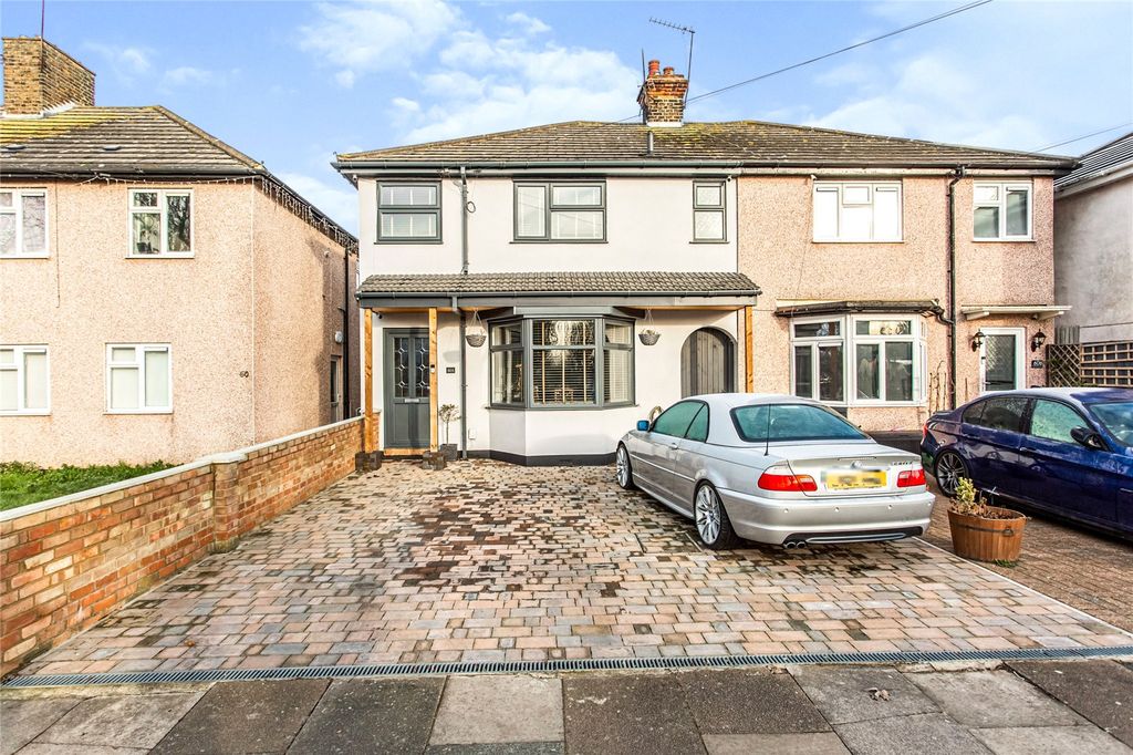 Property photo 1 of 19 Picture No. 01