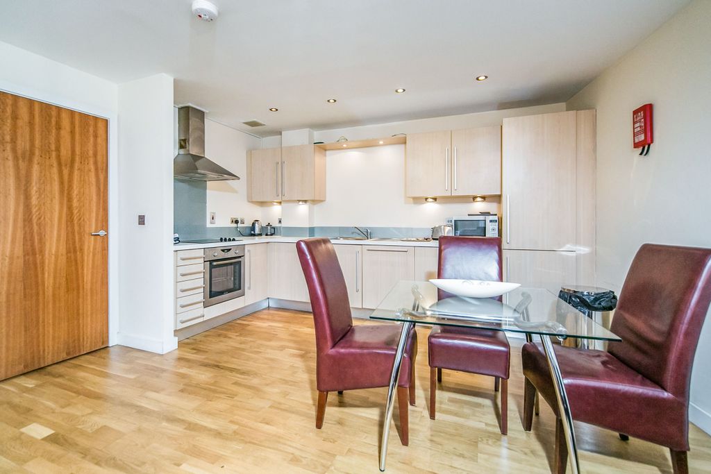 Property photo 2 of 8 2