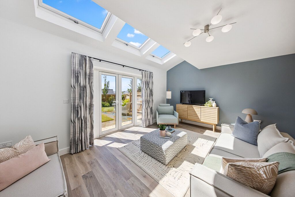 Property photo 2 of 11 R51_1115