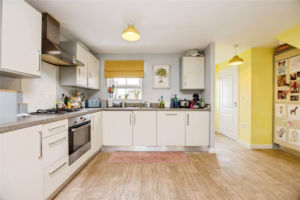 Property photo 2 of 15 Picture No. 05