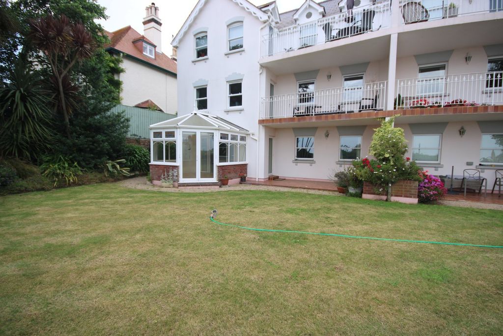 Property photo 1 of 37