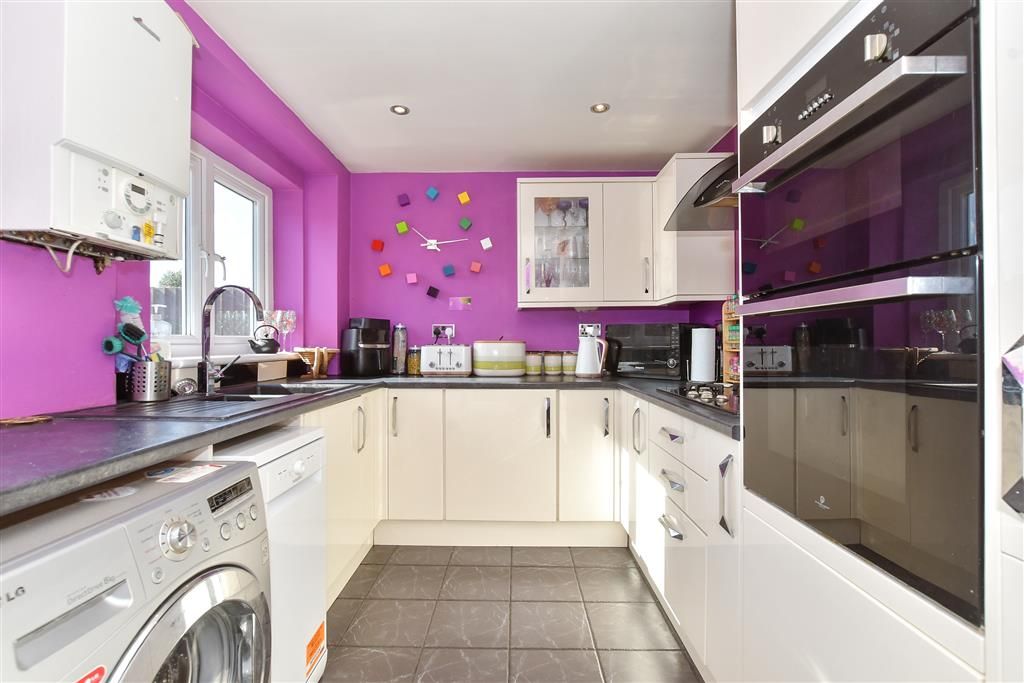 Property photo 3 of 13 Kitchen