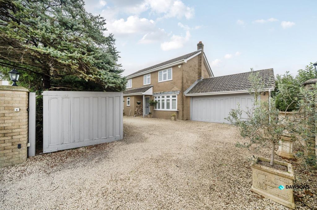 Property photo 1 of 24 Ca77437d-5686-47E6-A8c9-7F074d0Bf5Ea.Jpg