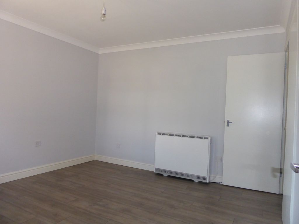 Property photo 2 of 12 5273601