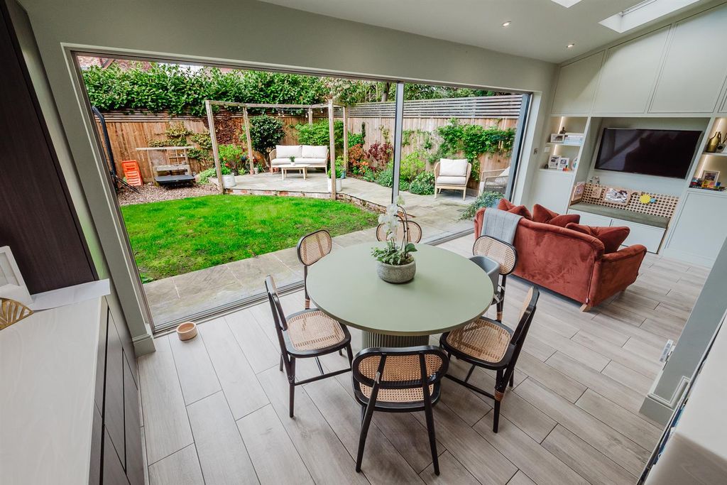 Property photo 2 of 38 Image 2