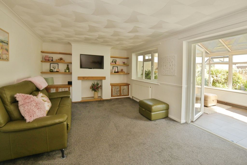Property photo 2 of 19 Pbox-Img.Jpg