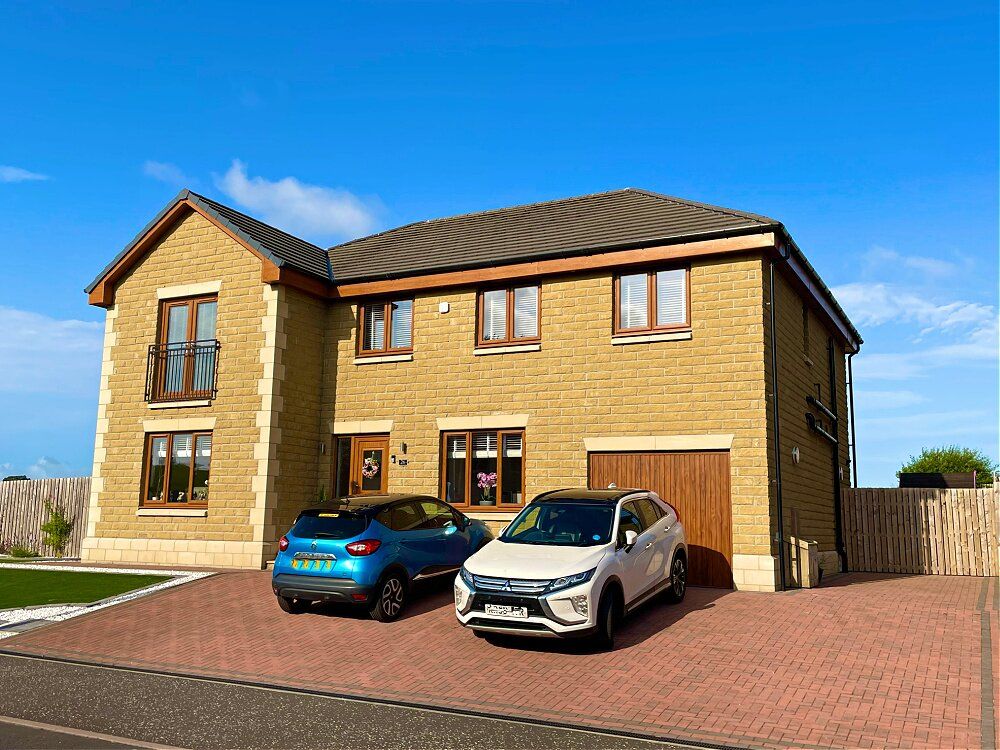 Property photo 1 of 43