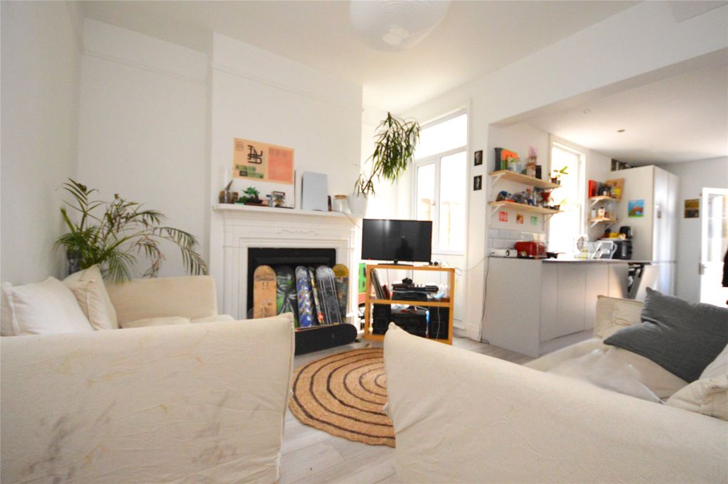 Property photo 1 of 14 Picture No. 08