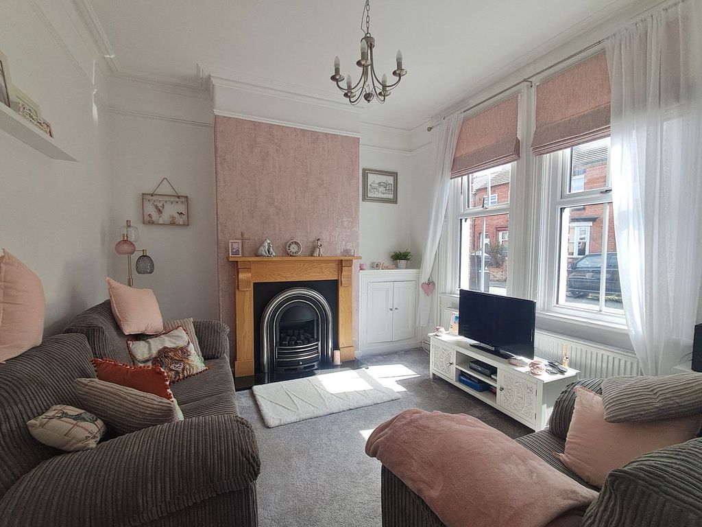 Property photo 2 of 16