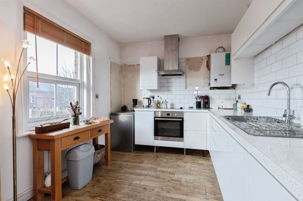 Property photo 3 of 19