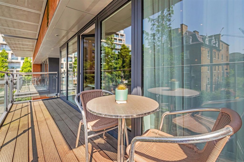Property photo 2 of 13 Balcony