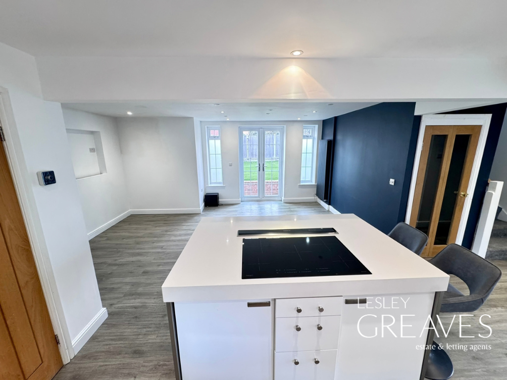 Property photo 3 of 19 Kitchen/Diner