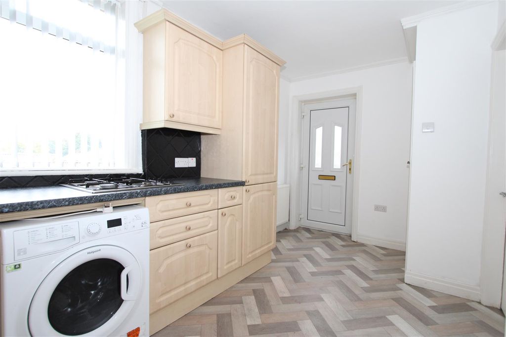 Property photo 3 of 14