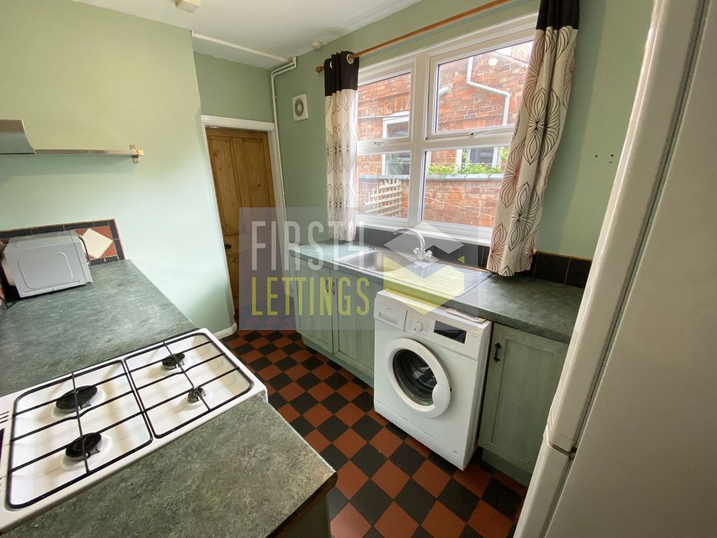 Property photo 2 of 11 Photo 1