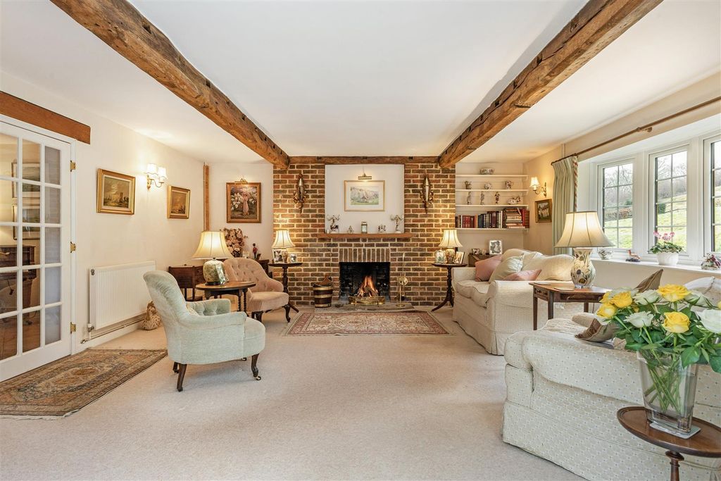 Property photo 3 of 31 Drawing Room