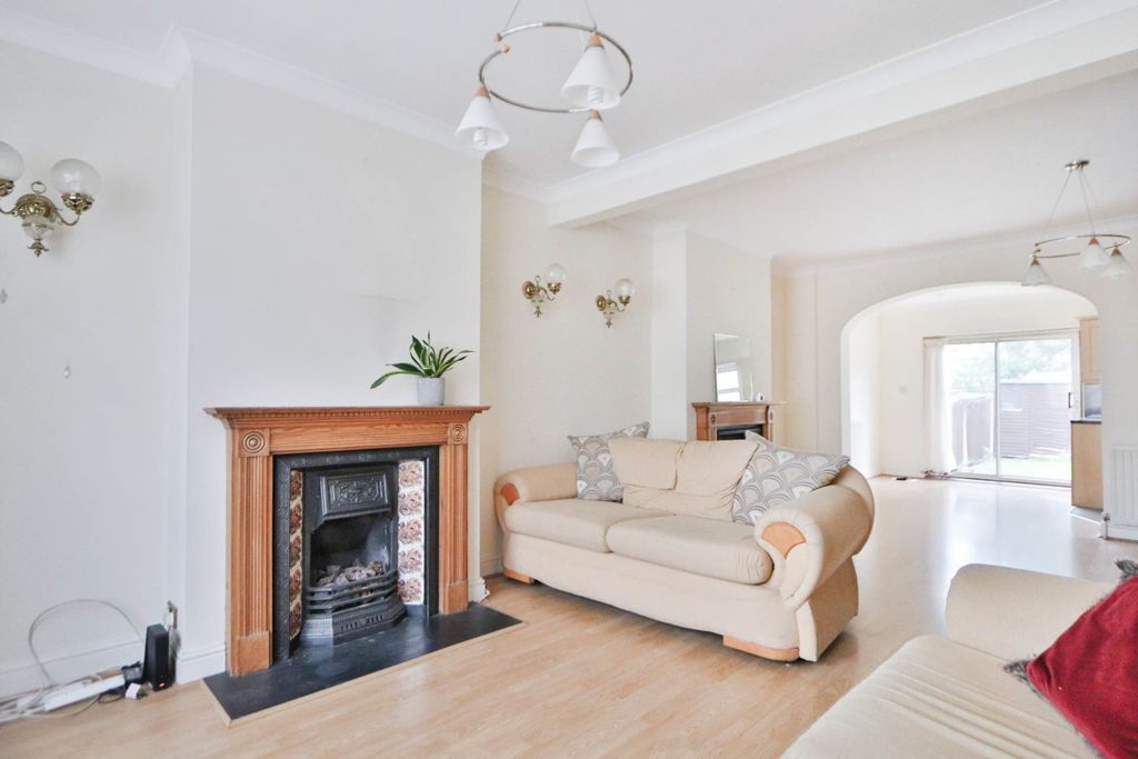 Property photo 2 of 15