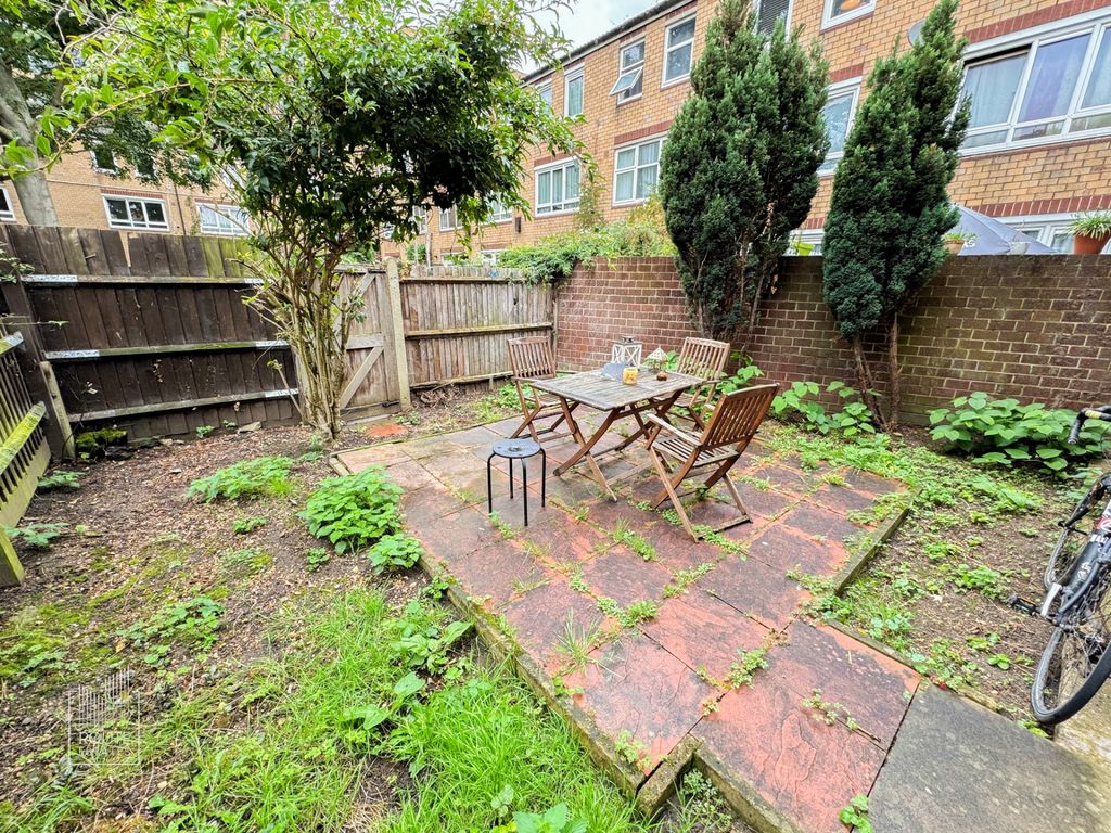 Property photo 2 of 14 Photo 1
