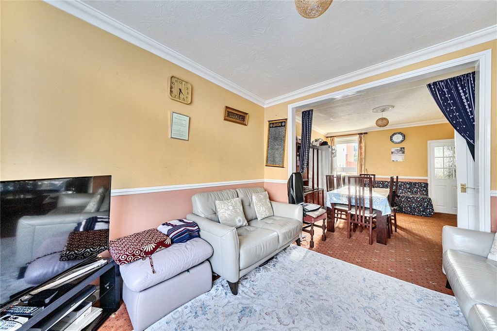 Property photo 3 of 19 Picture No. 30
