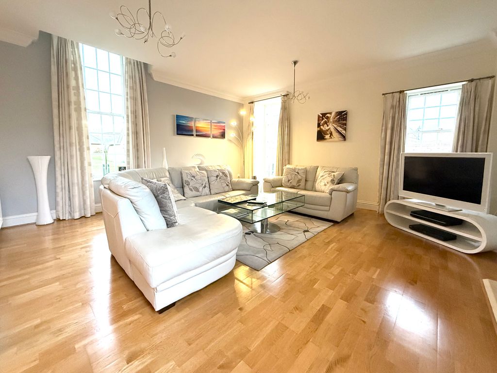 Property photo 2 of 10 Reception