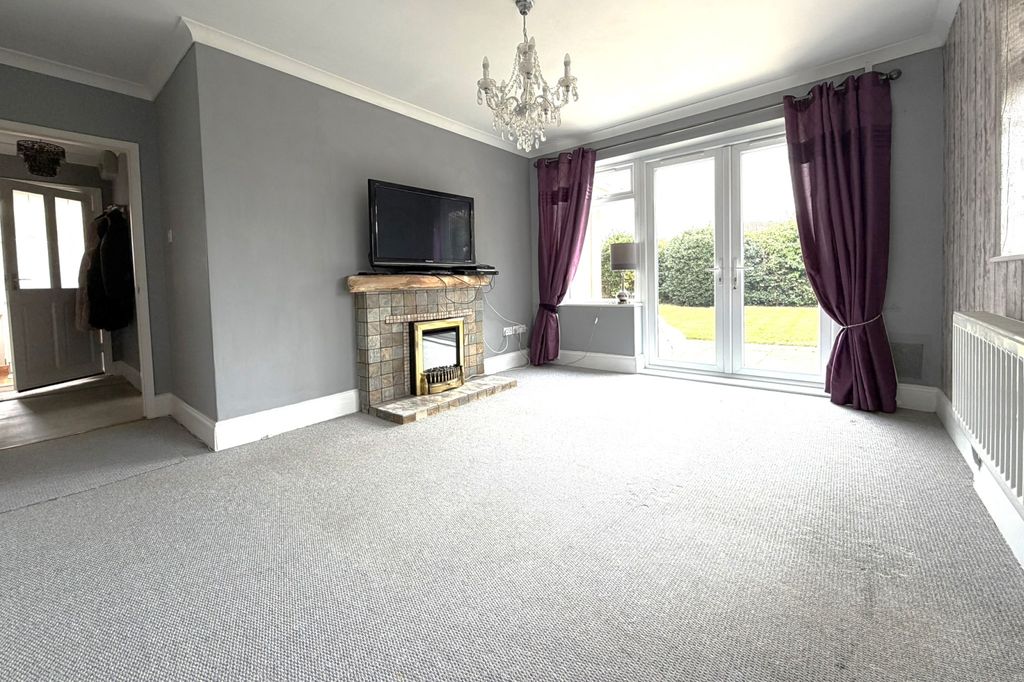 Property photo 2 of 13 Gallery