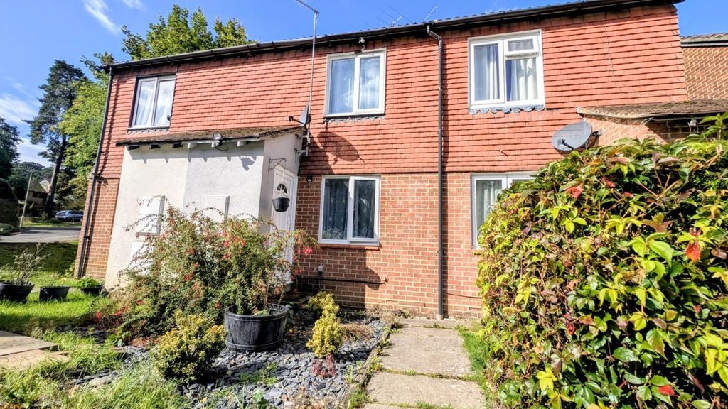 Property photo 1 of 6