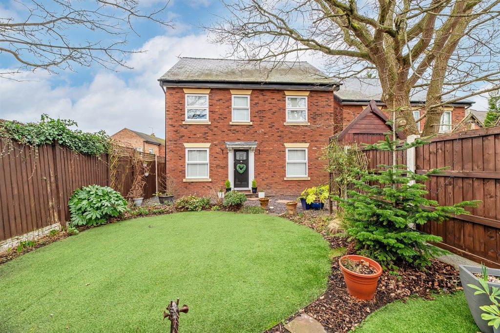 Property photo 1 of 28 (Main)