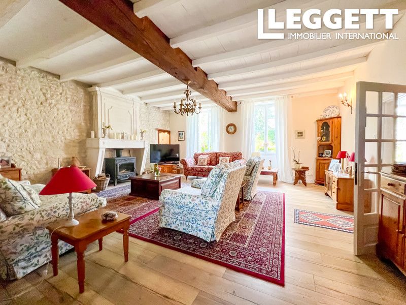 Property photo 2 of 10