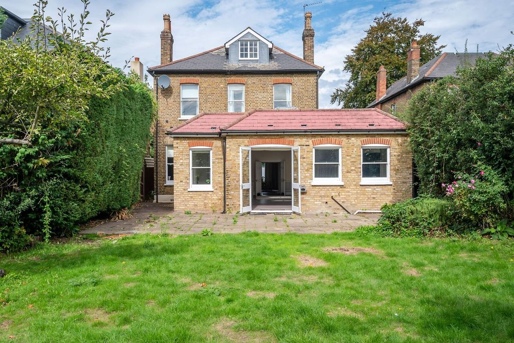 Property photo 1 of 25