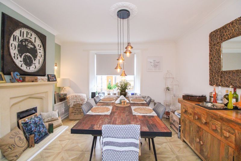 Property photo 2 of 19 Dining Area