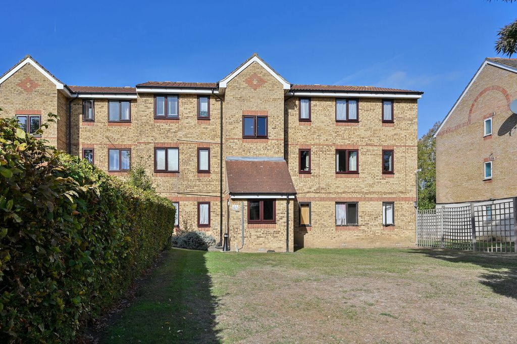 Property photo 1 of 9