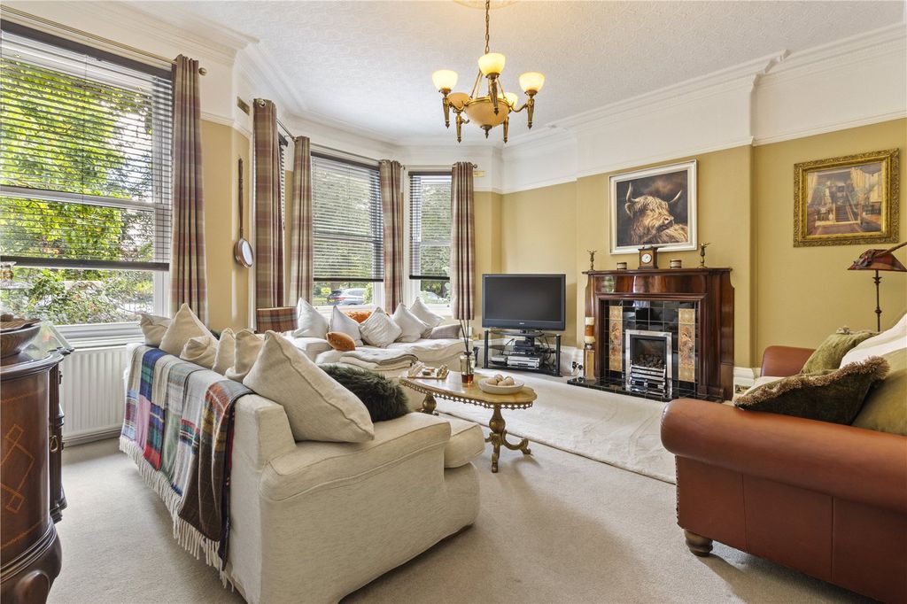 Property photo 2 of 69 Picture No. 29