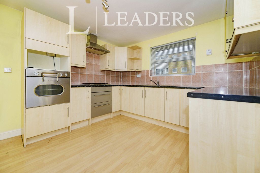 Property photo 2 of 10 Leaders64Of69