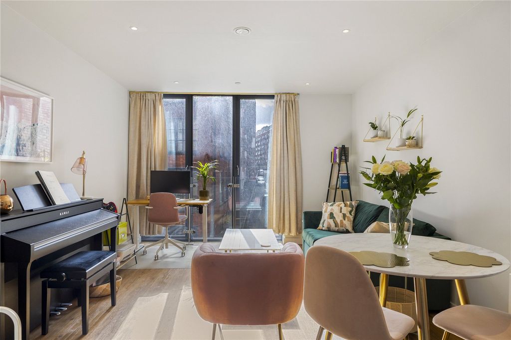 Property photo 3 of 16 Living Area