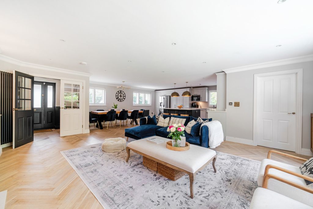 Property photo 2 of 24 1482240-17-6A3A69...