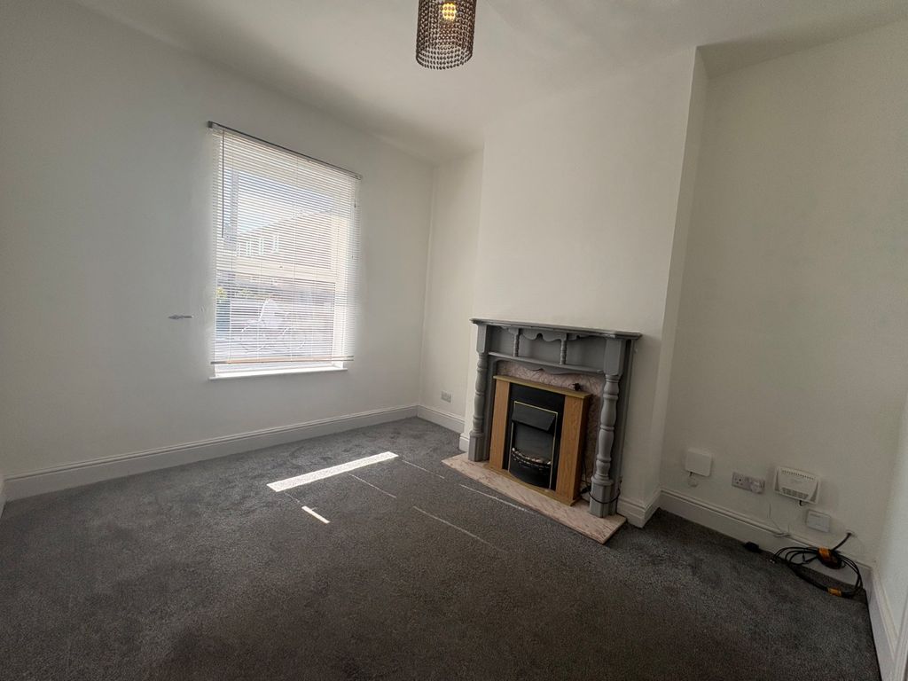 Property photo 2 of 11 Picture No. 06