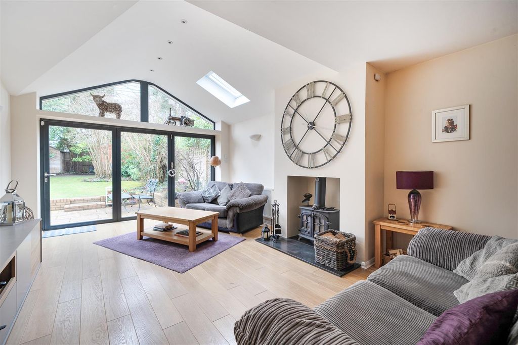 Property photo 2 of 21 1406388-22-698dc9c90Bdd4.Jpg