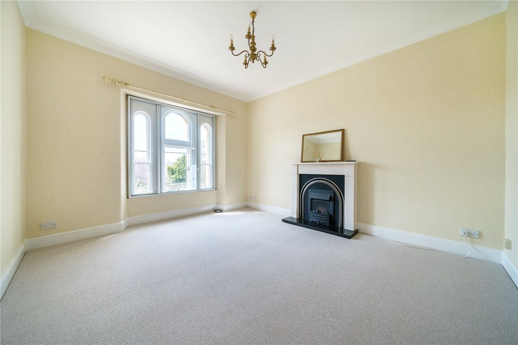 Property photo 2 of 13 Picture No. 04
