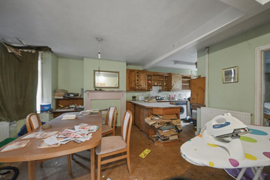 Property photo 2 of 13 19 St Andrews Road, Cambridge, Cb4 1Dh