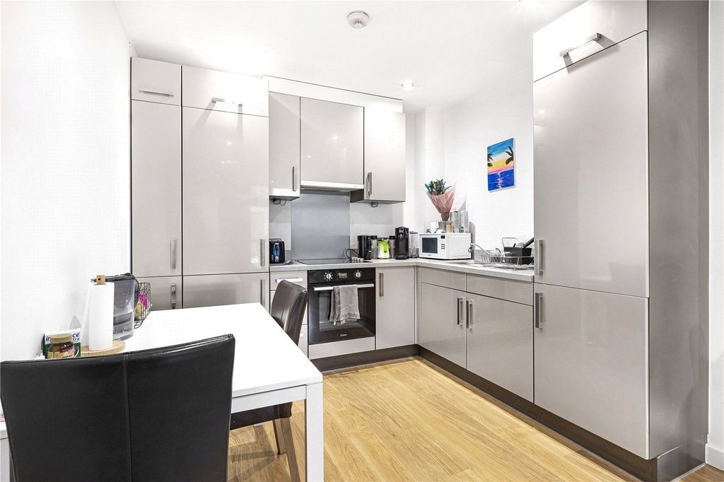 Property photo 3 of 13 Kitchen